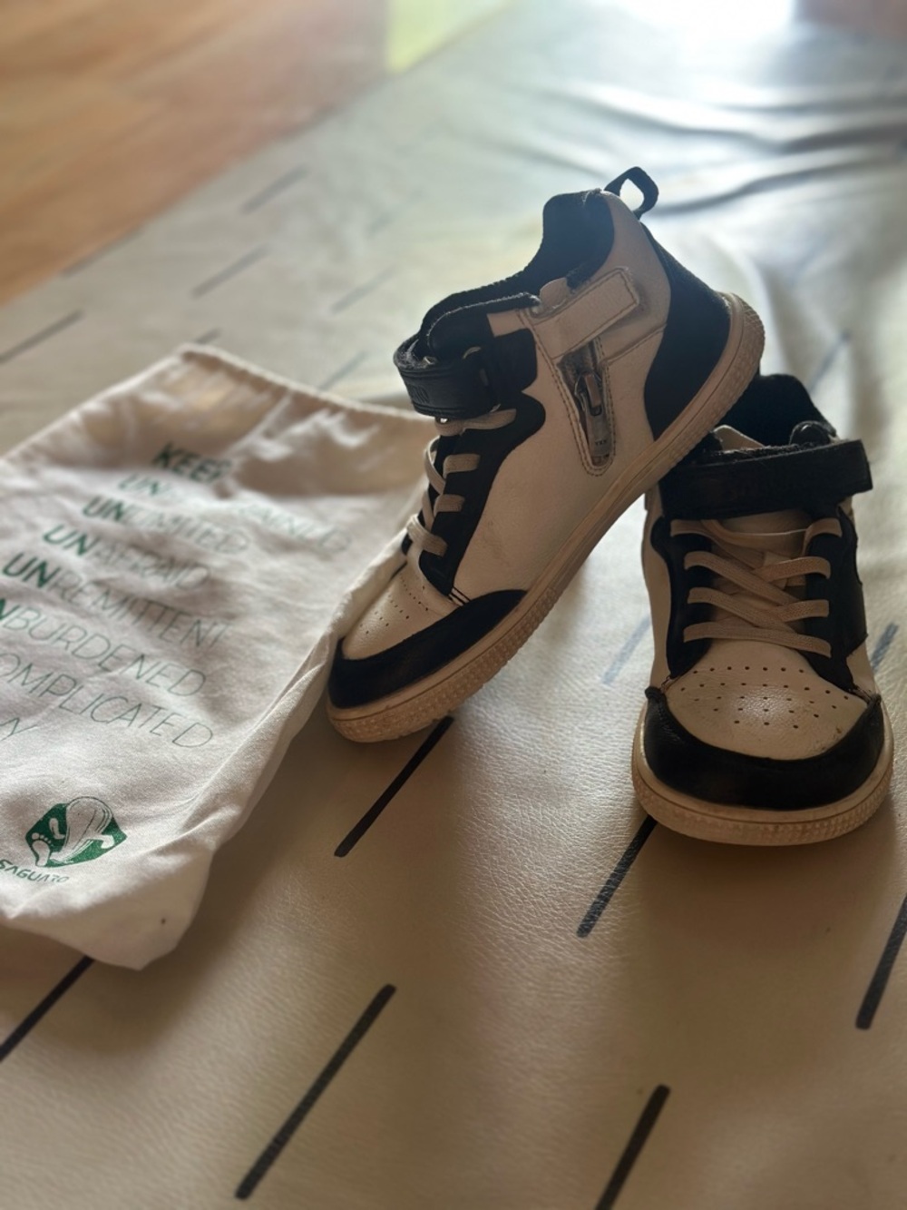 Saguaro Barefoot High-Top Sneakers